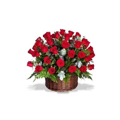 Canasta con 50 Rosas Rojas - Amor Bonito | Flores a Domicilio en Latinoamérica