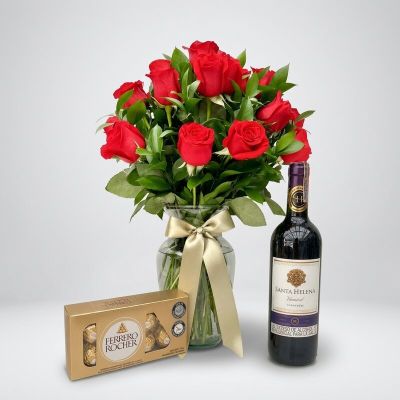 Florero de Rosas con Vino y Chocolates Ferrero