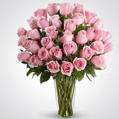 FLORERO DE ROSAS ROSADAS 